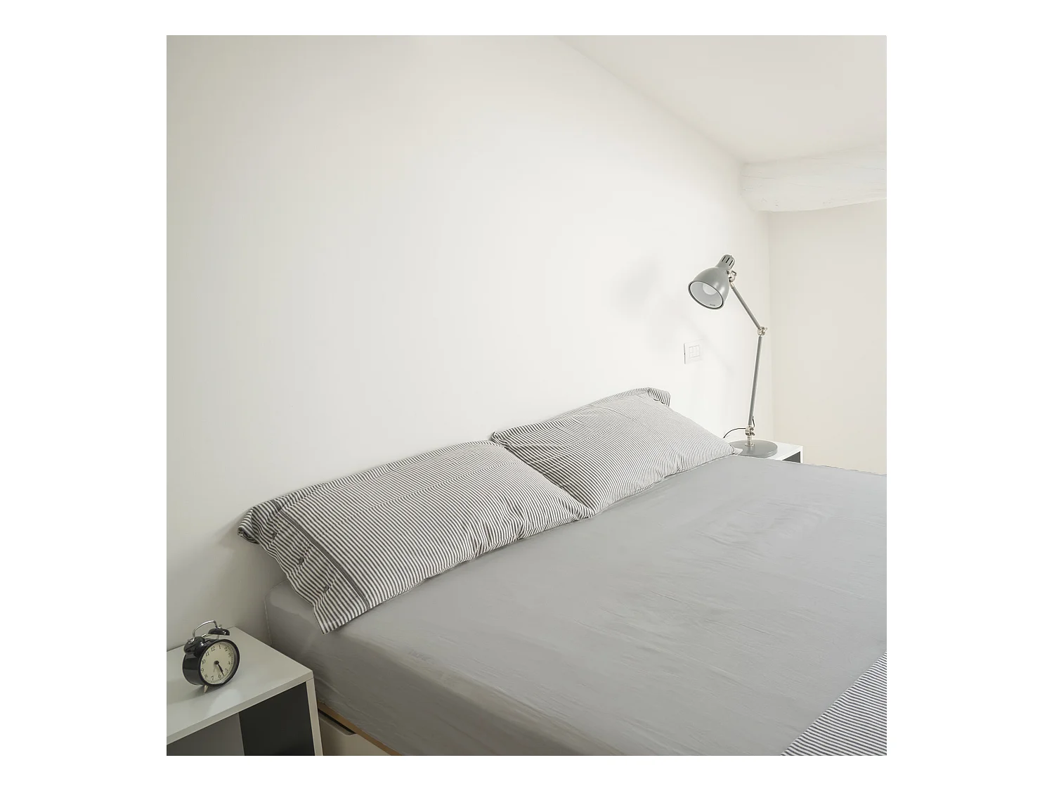 Drap housse gris mastic 100% coton bonnet 30 cm 120x190