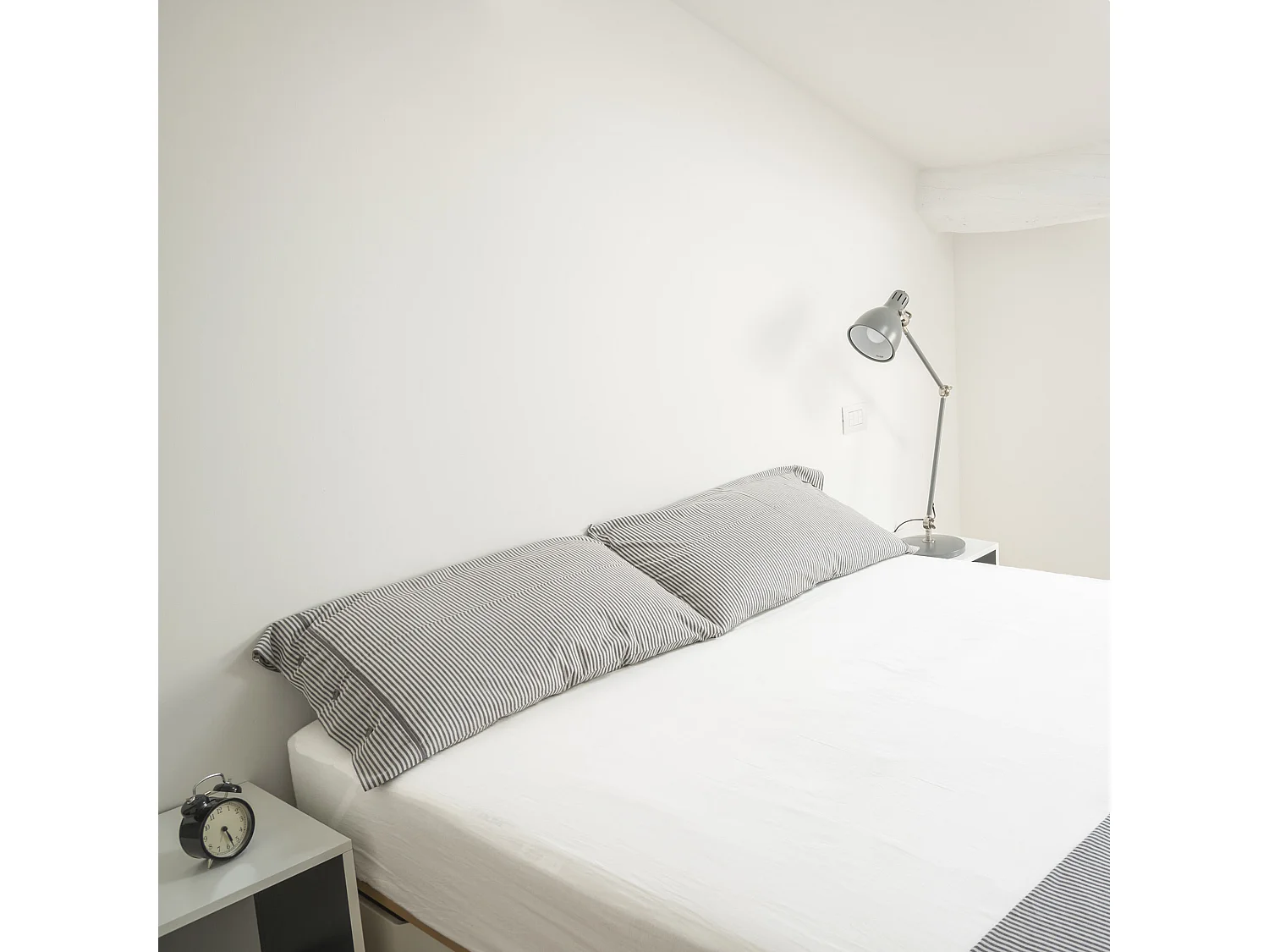 Drap housse blanc bonnet 30 cm 100% coton 90x190