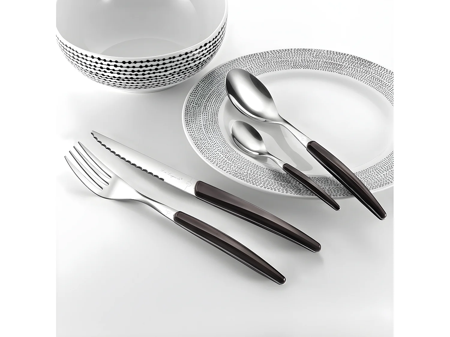 Zestaw sztućców 24 elementy Lou Laguiole Montana Noir - Czarny uchwyt z kryształem, ostrze ze stali nierdzewnej z mikronakładką