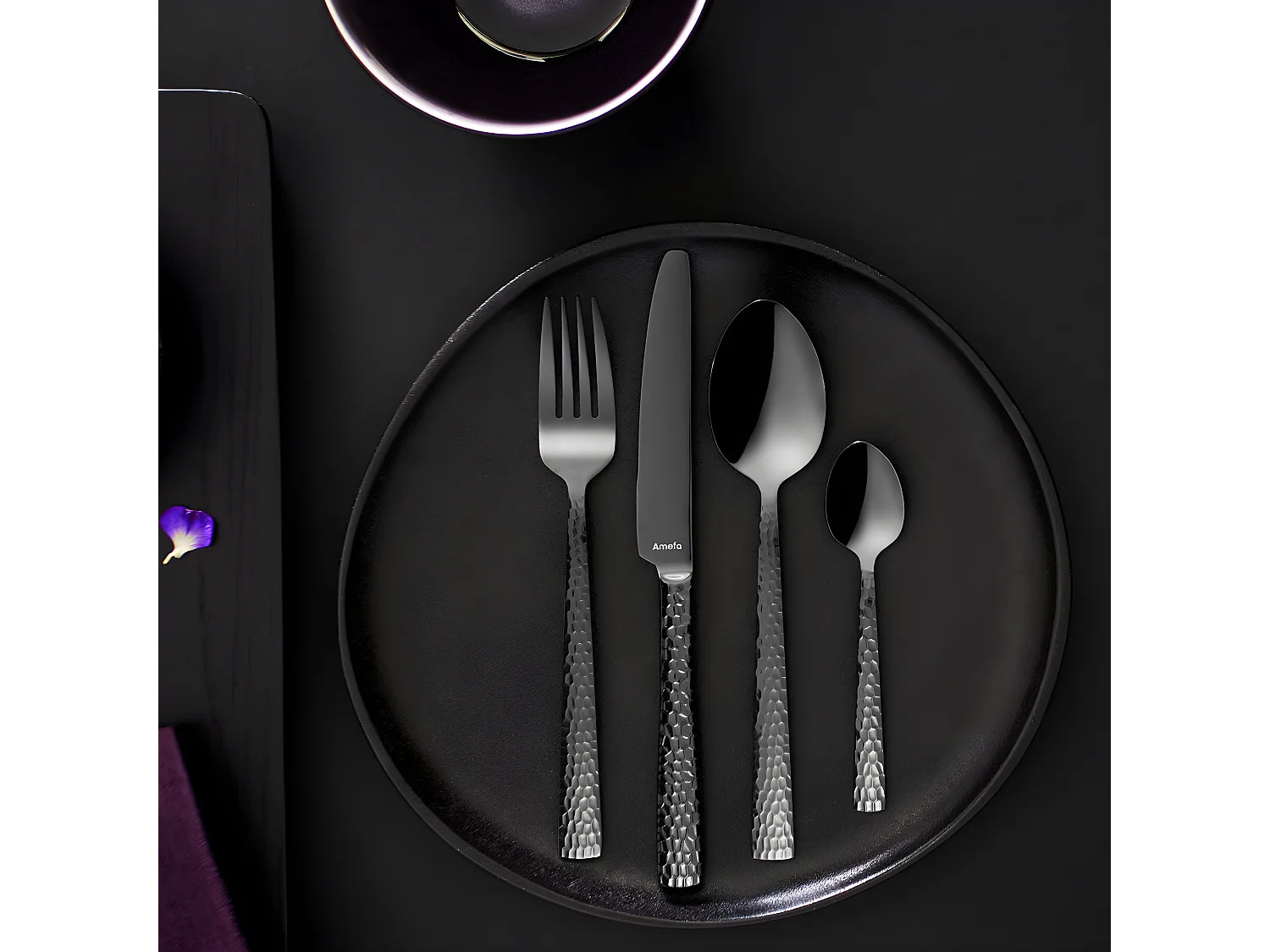 Ménagère 24 pezzi Nero opaco Felicity - Set di posate in acciaio inossidabile martellato con finitura PVD