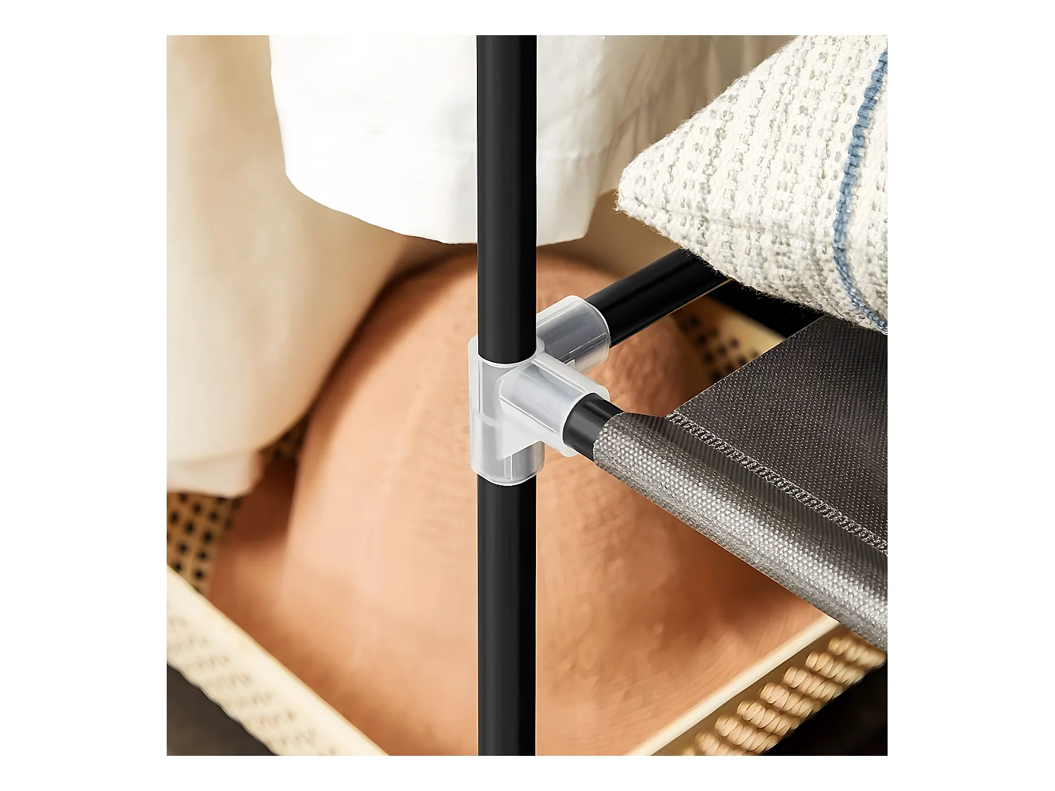 Dressing en Tissus avec Étagères 12 Niveaux et Penderie - L150 cm