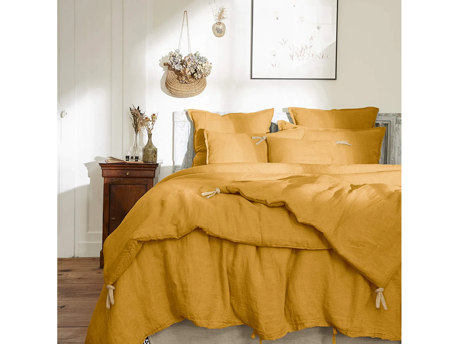 Couvre-lit à nouettes lin lavé jaune foncé