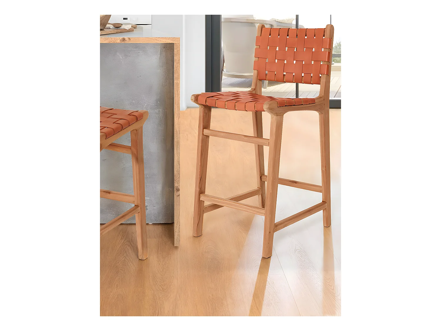 Ambra - Lot de 2 Chaise de bar en teck massif et cuir vachette tressé marron