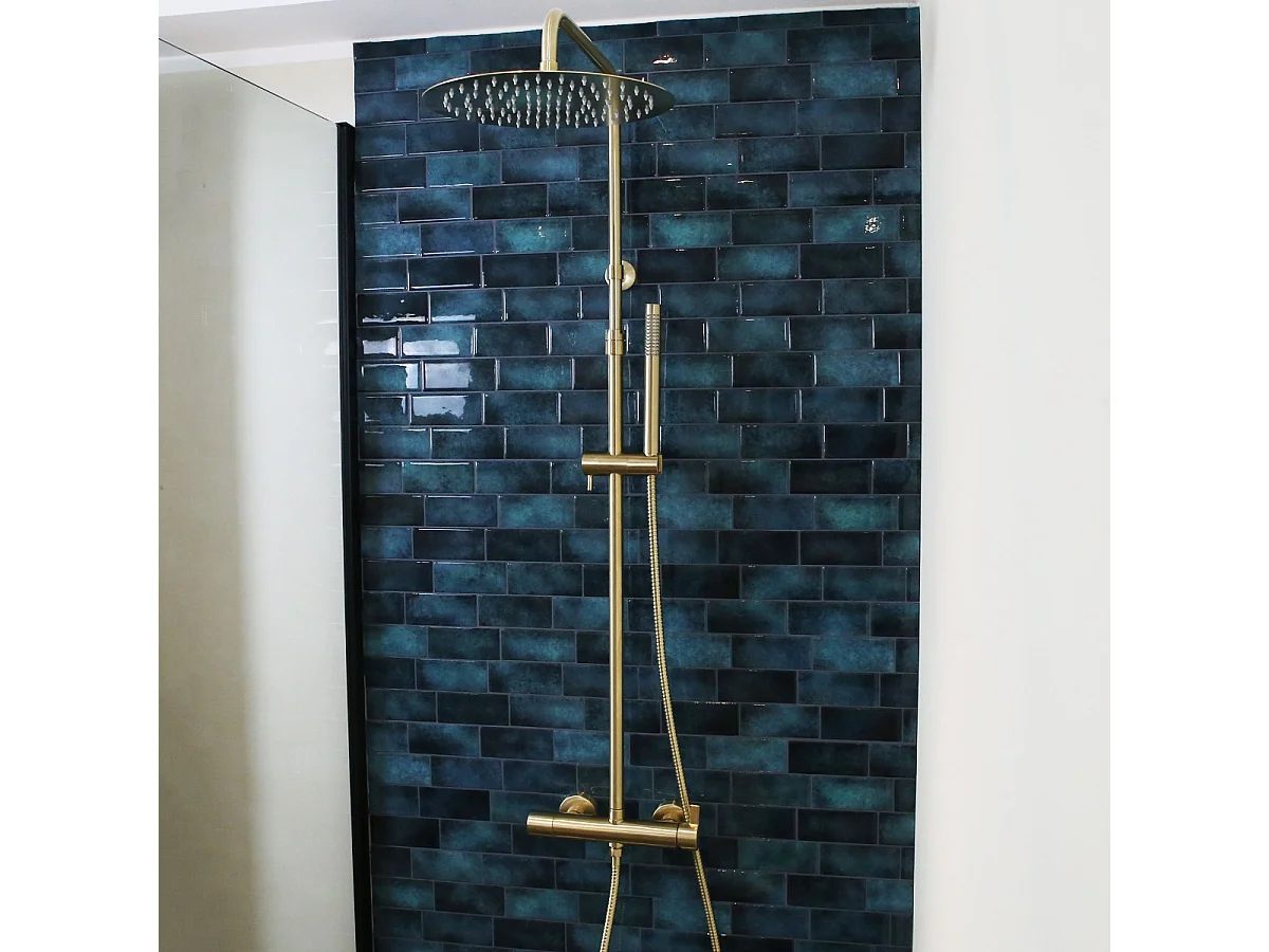 Delice II columna de ducha mecánica oro cepillado Essebagno