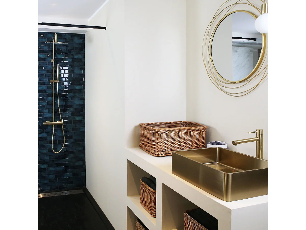 Delice II columna de ducha mecánica oro cepillado Essebagno