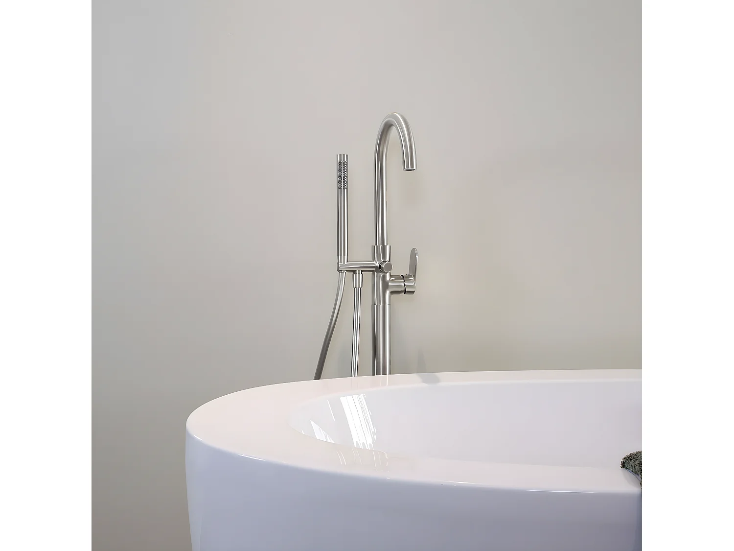 Charme II Mechanische Bodensäule für Sitzbadewanne Edelstahloptik Essebagno