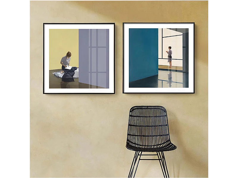 Chaise noire style nature aspect rotin en résine tressée et pieds en métal