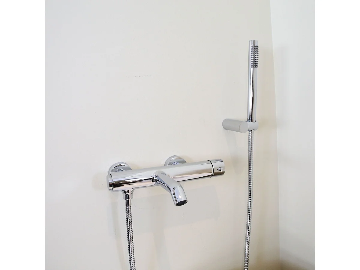 Luisa Miscelatore meccanico per vasca e doccia cromo Essebagno