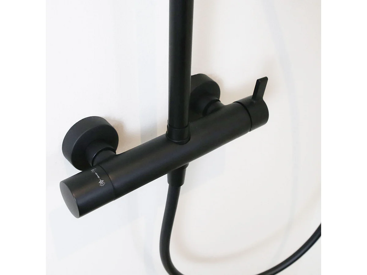 Delice II coluna de duche mecânica preta Essebagno