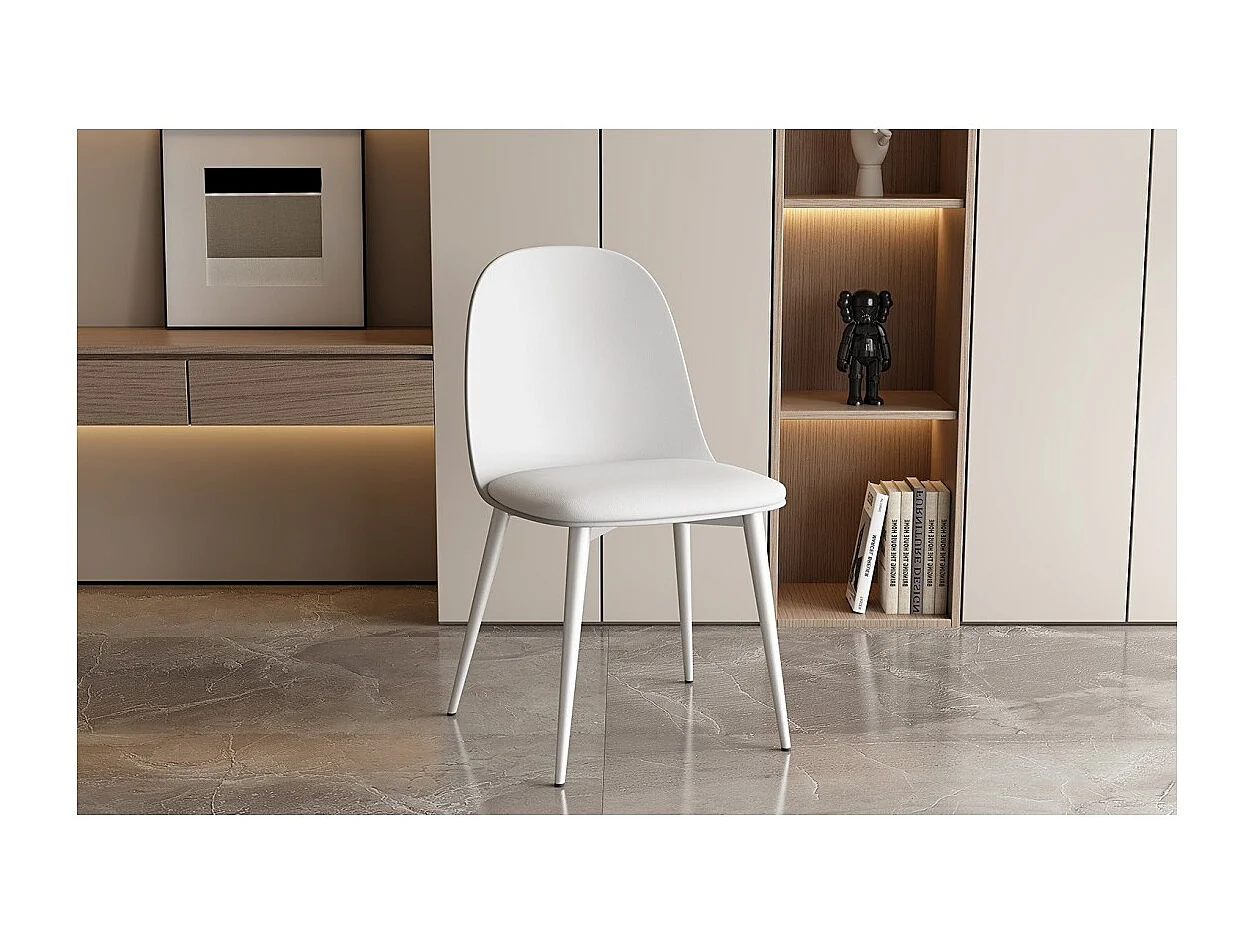 Cadeira 'JASMON' Almofada PU Branca, dimensão A81 x L51 x P44, ideal para sua cozinha ou sala de jantar.