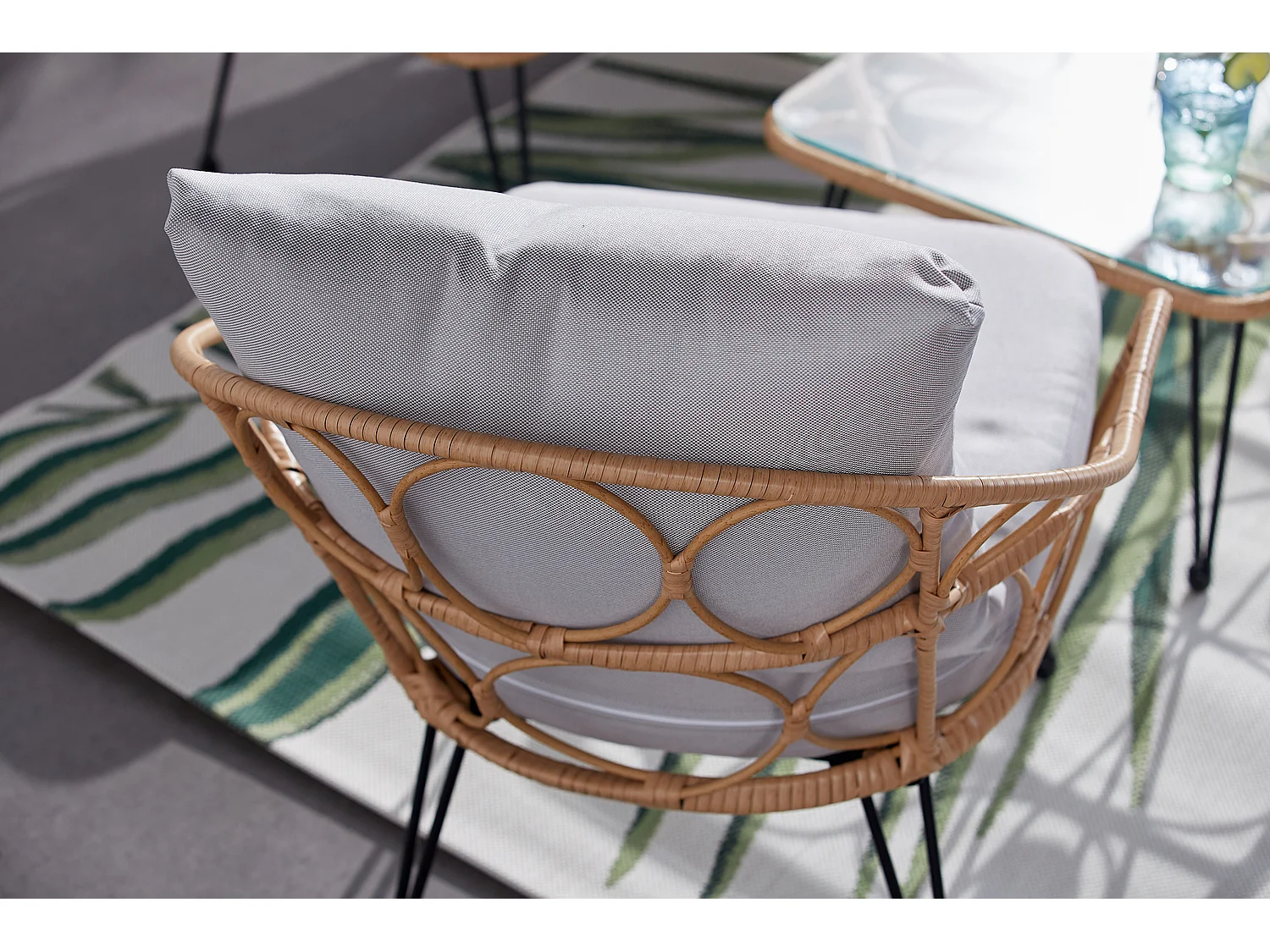 Salon de jardin 4 places en résine rotin PORTO