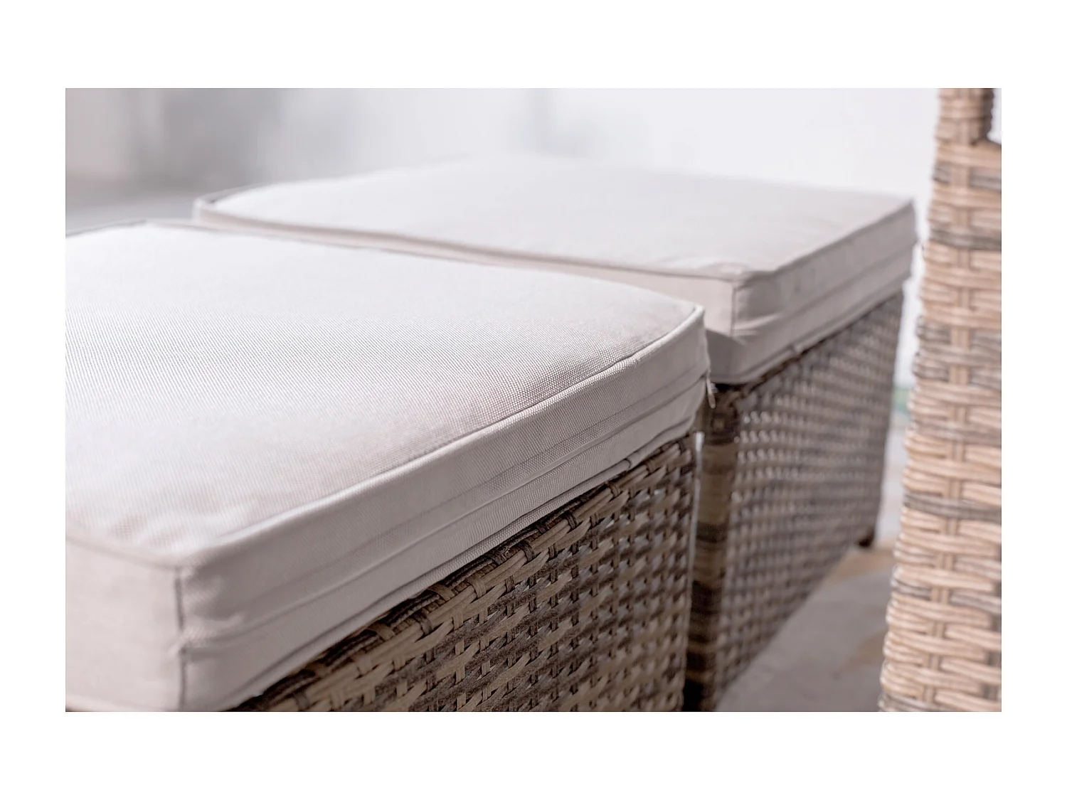 Loungeset voor in de tuin 5-zits van grijze gevlochten hars TENERIFE - Modern, moduleerbaar en comfortabel