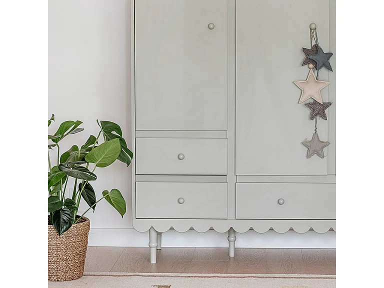 Armoire 3 portes 3 tiroirs Babushka Olive