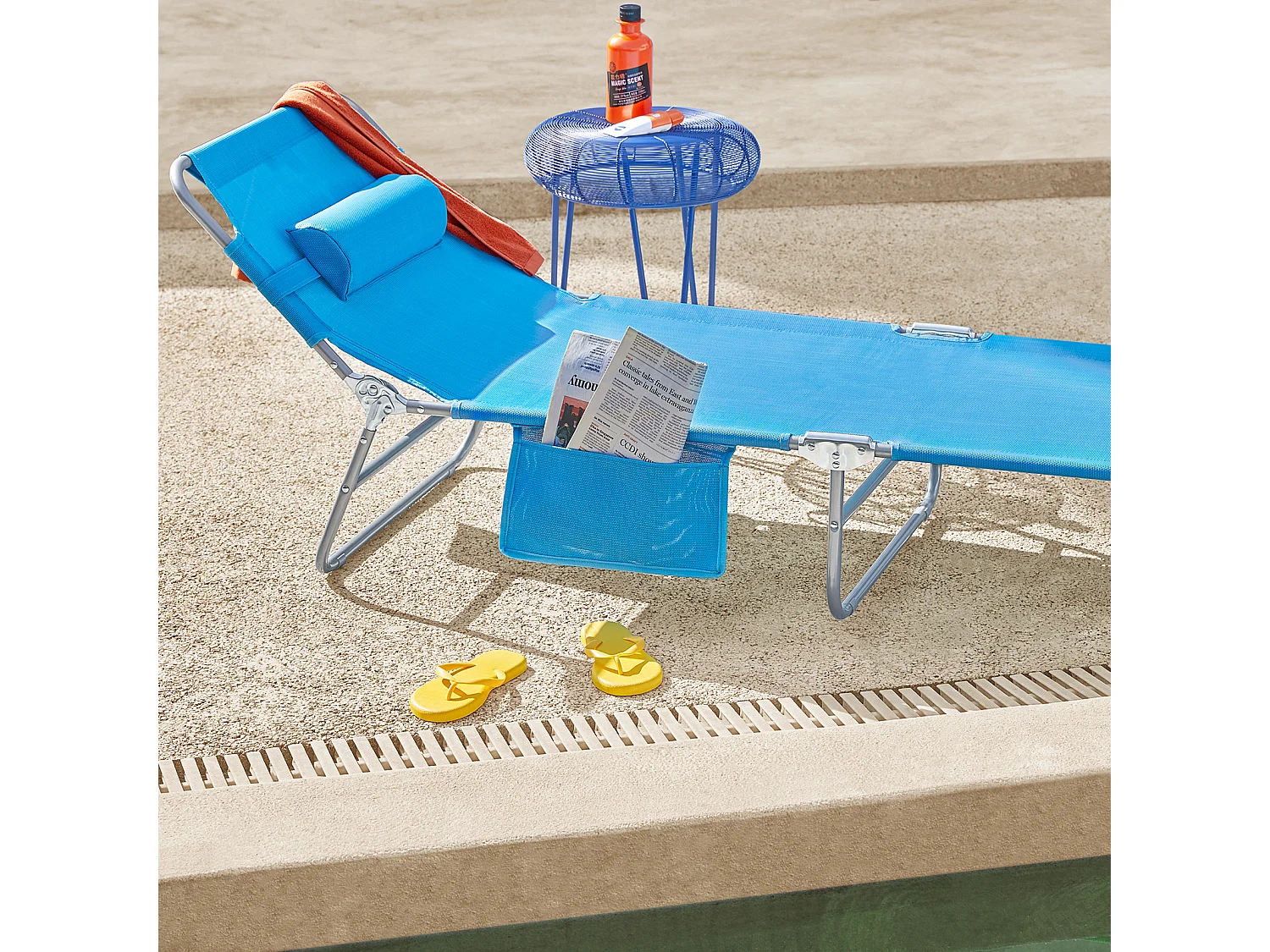SoBuy Chaise Longue Pliable et Réglable, Transat de Jardin avec Appui-Tête et Pochette, Bain de Soleil, Charge 120 kg, Bleu, OGS35-B