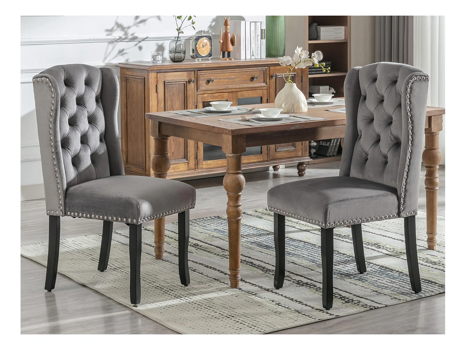 Lot de 2 Chaises en velours avec pieds en chêne - décorées de rivets - Gris