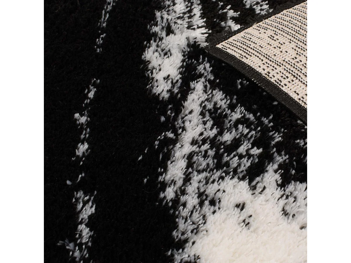 Tapis shaggy 80x150 rectangle tissé noir et blanc motif abstrait EMBER 3