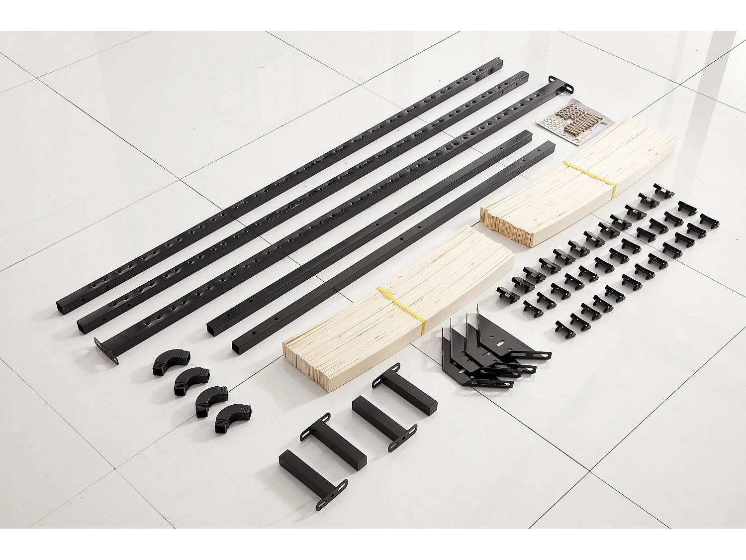 Sommier à lattes 160x200 cm sur pieds pour lit 2 places