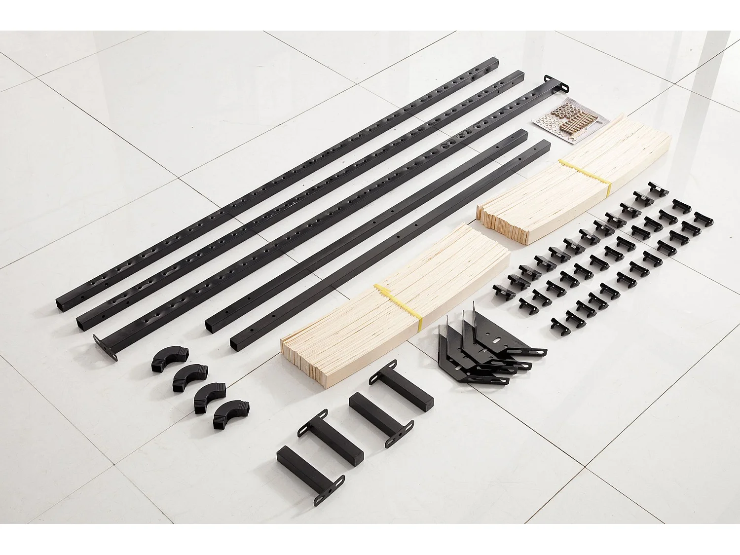 Sommier à Lattes 140x200 cm sur Pieds pour lit 2 Places  7 Pieds  40 Lattes en Bois multiplis  sommier en kit à Monter (140x200)