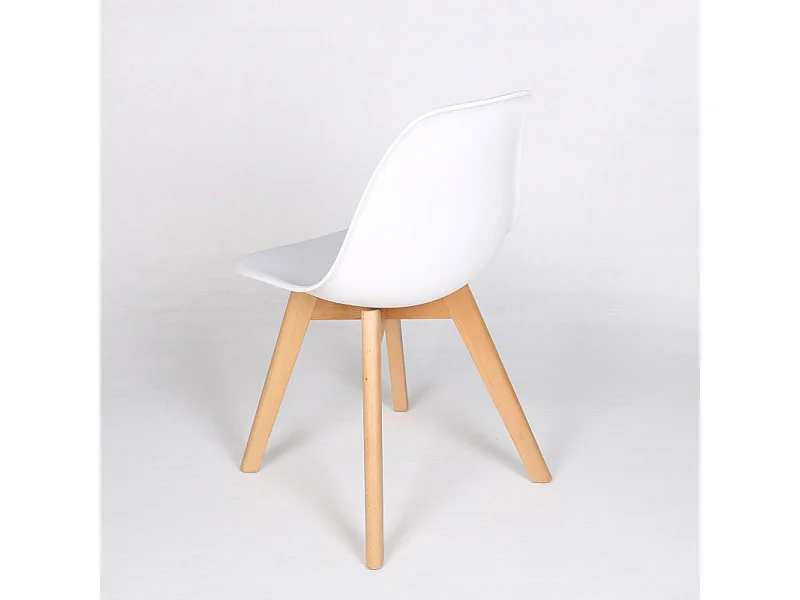 Chaise style scandinave modèle GABBY - Coque en résine blanche et pieds en bois naturel