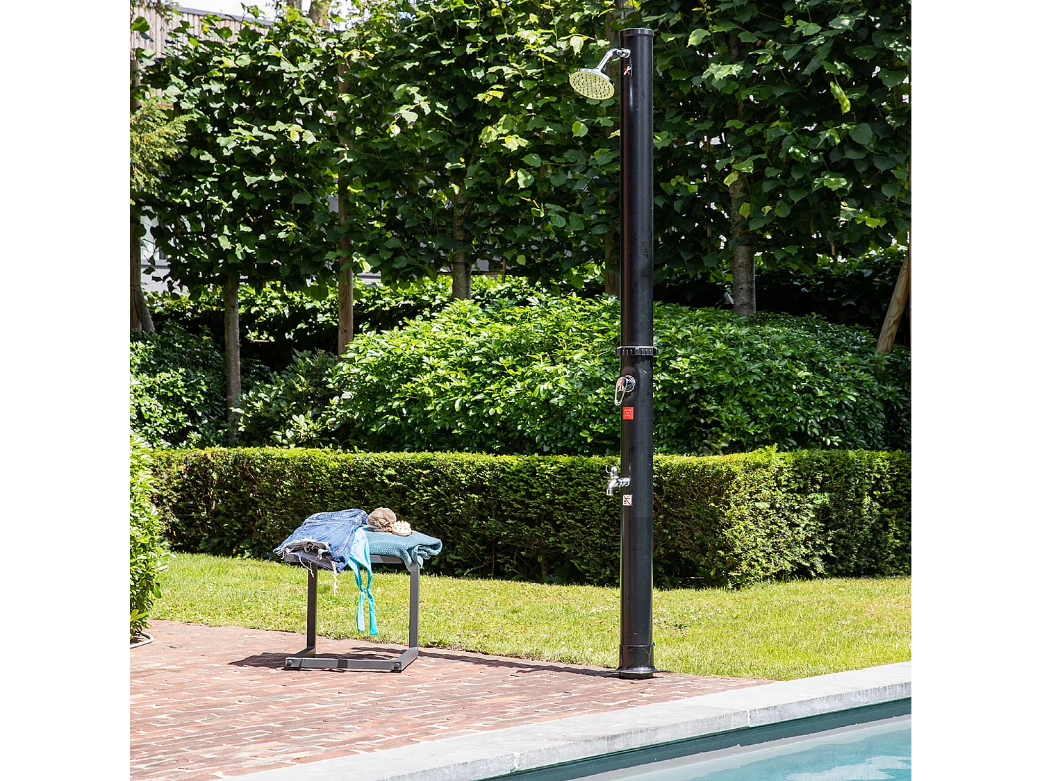 Douche solaire MOOREA noire 18L