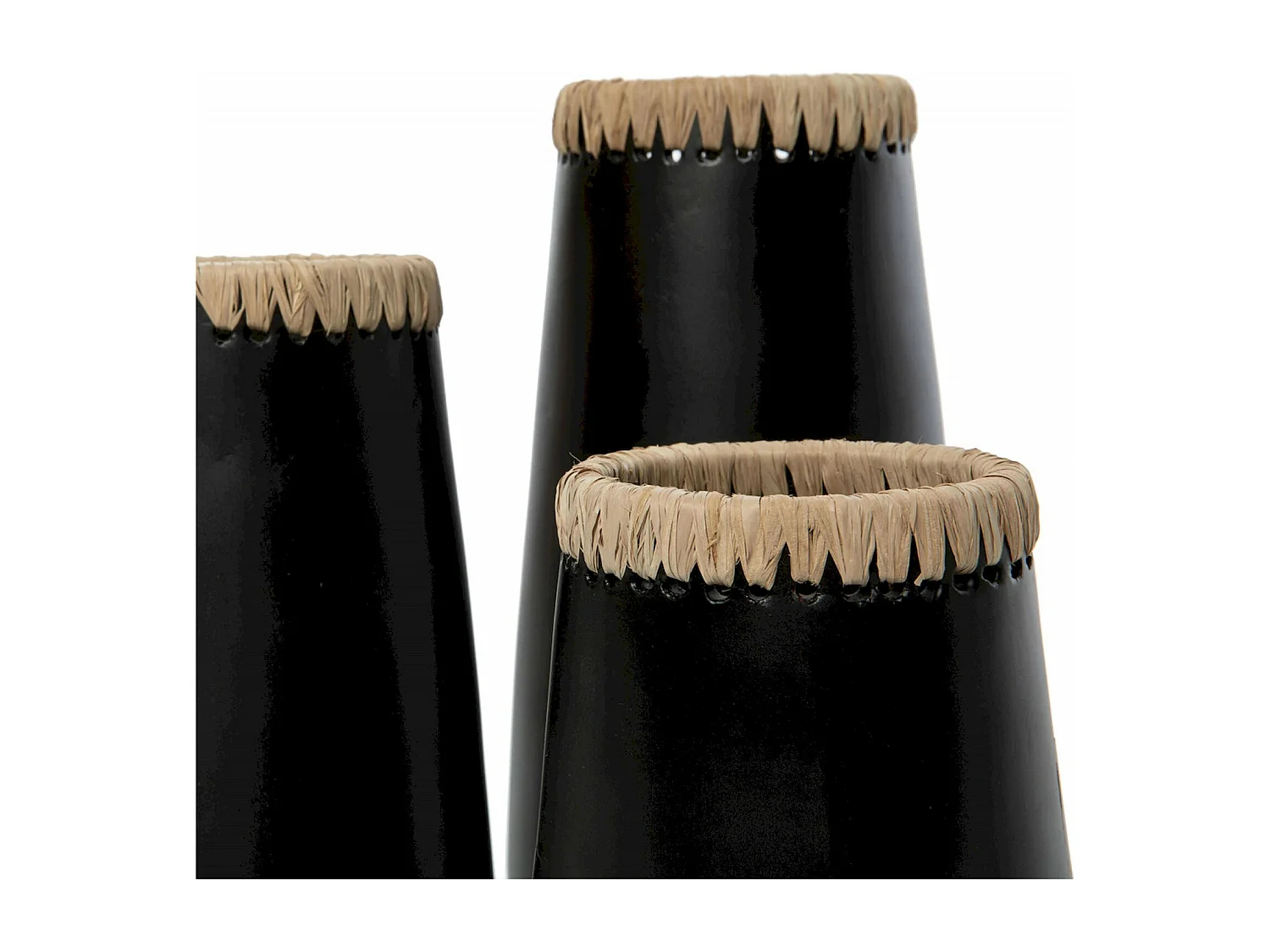 Vase Sneaky terre cuite et raphia élégant