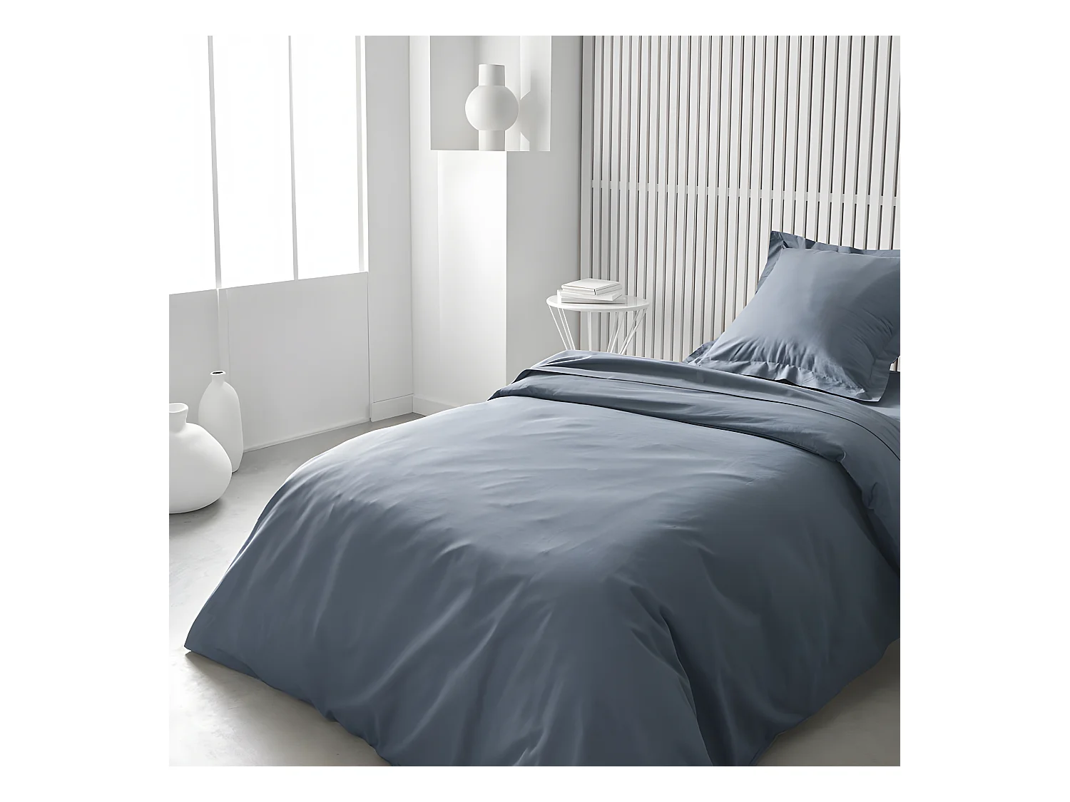Feuille de comptoir 100% coton qualité 144 fils, en couleurs unies. Denim 180x270cm