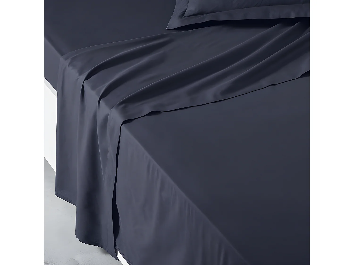 Sábana encimera 100% algodón calidad 144 hilos, en colores lisos. Marino 180x270cm