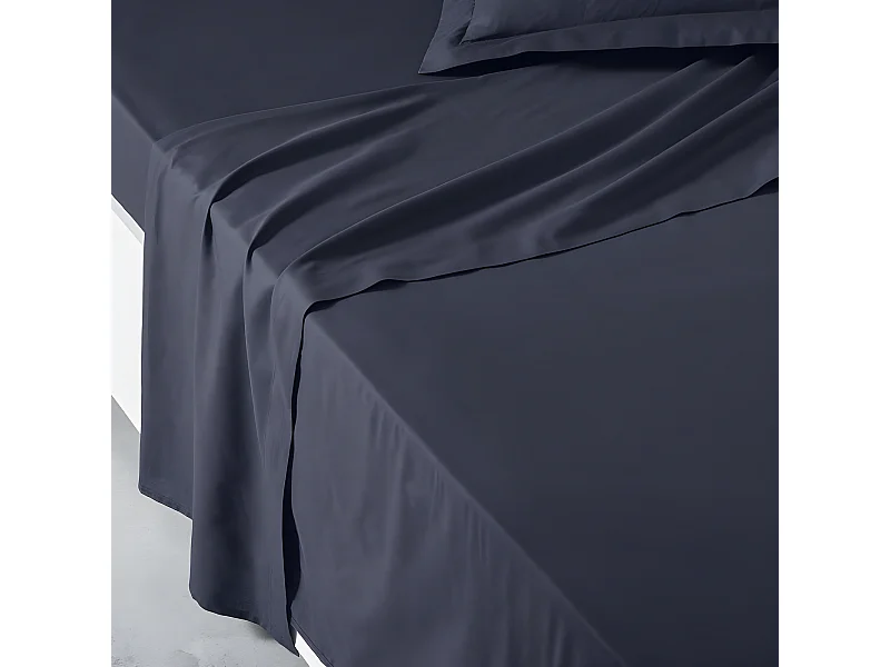 100% katoenen aanrechtblad met een draaddichtheid en een draaddichtheid van 144 stuks, in effen kleuren. Marineblauw 180x270cm