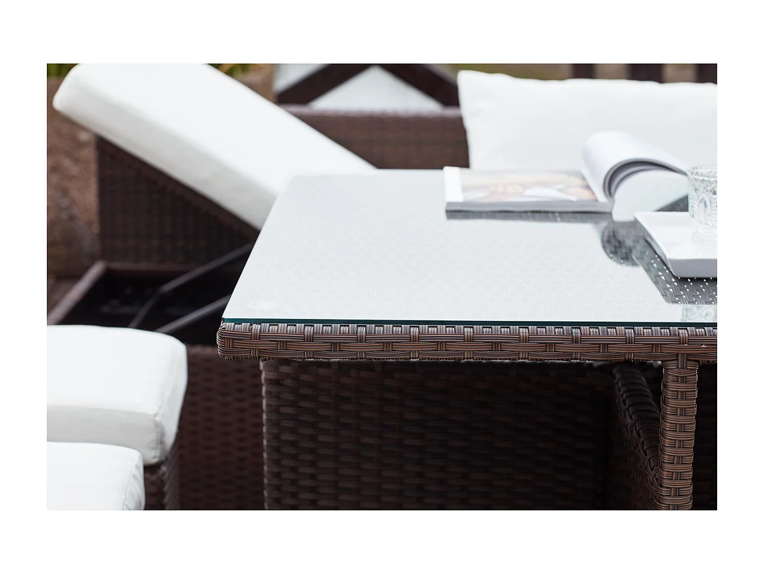 Set di mobili da giardino 10 posti in resina marrone SAMOA