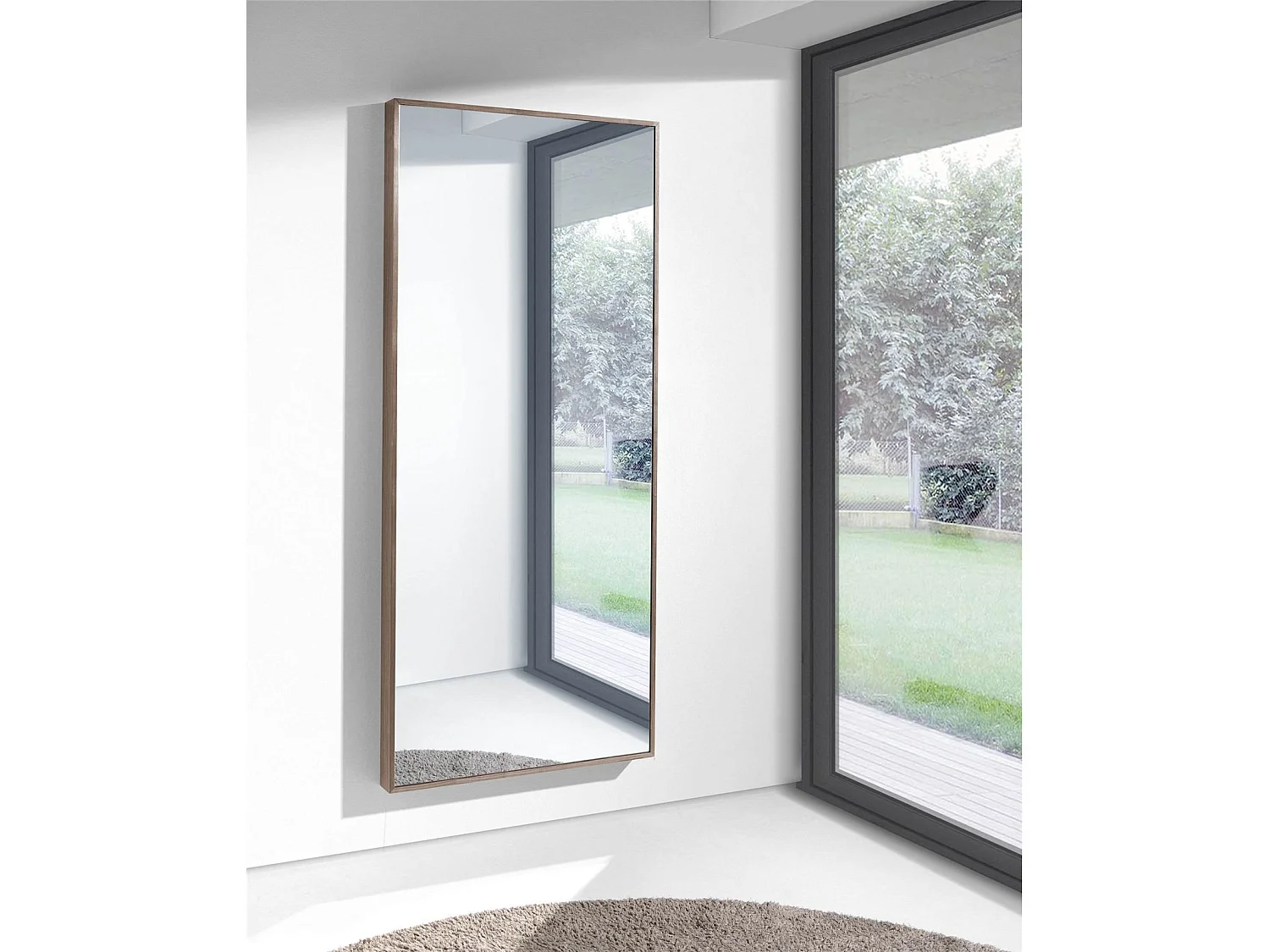 Miroir sur pied avec cadre bois