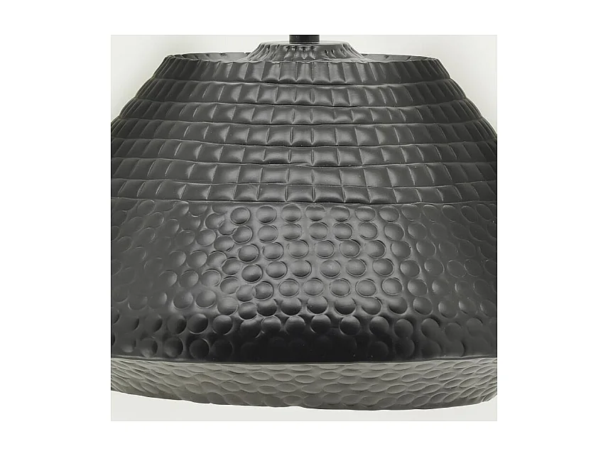 Suspensions en métal martelé noir