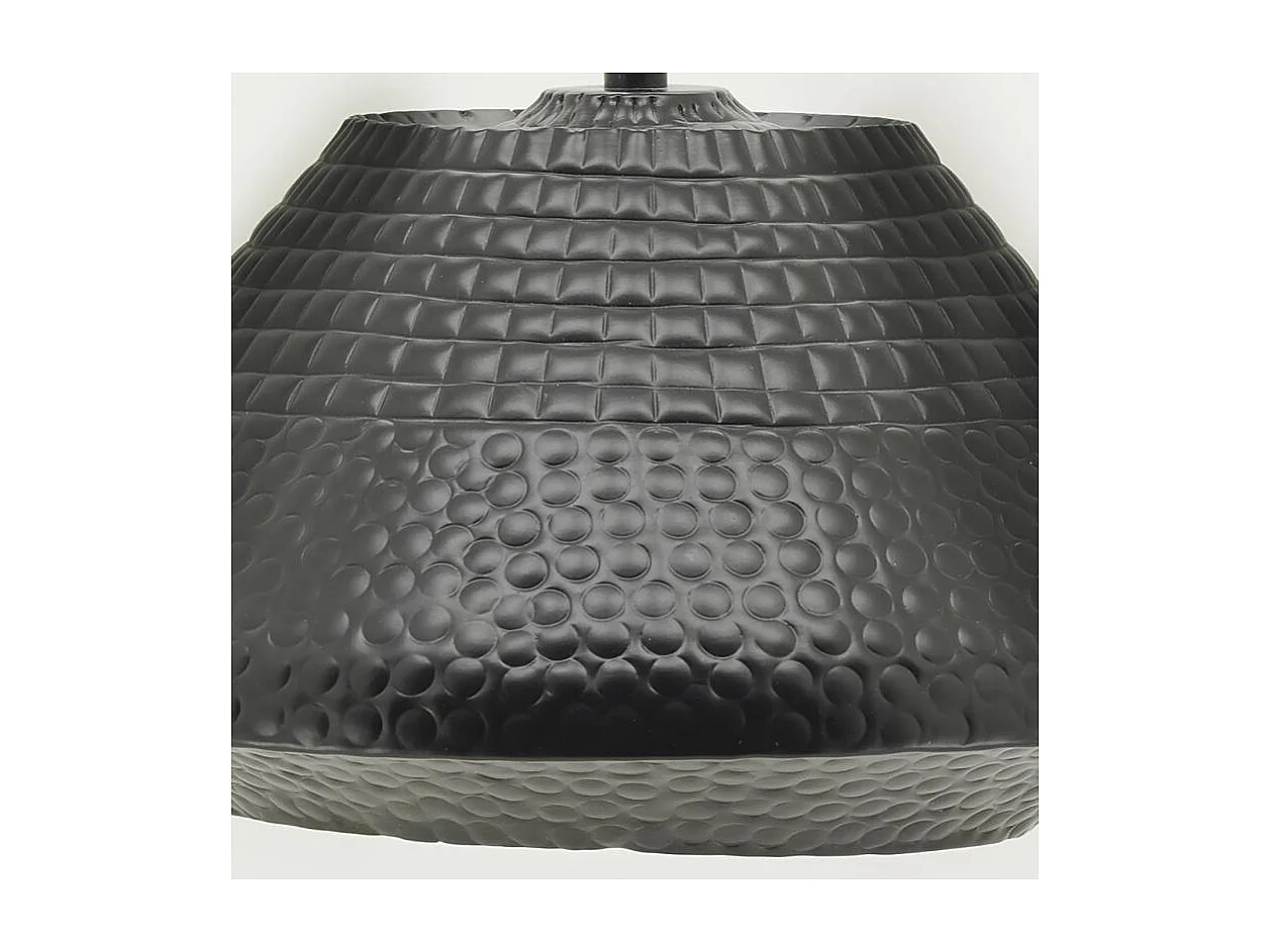 Suspensions en métal martelé noir