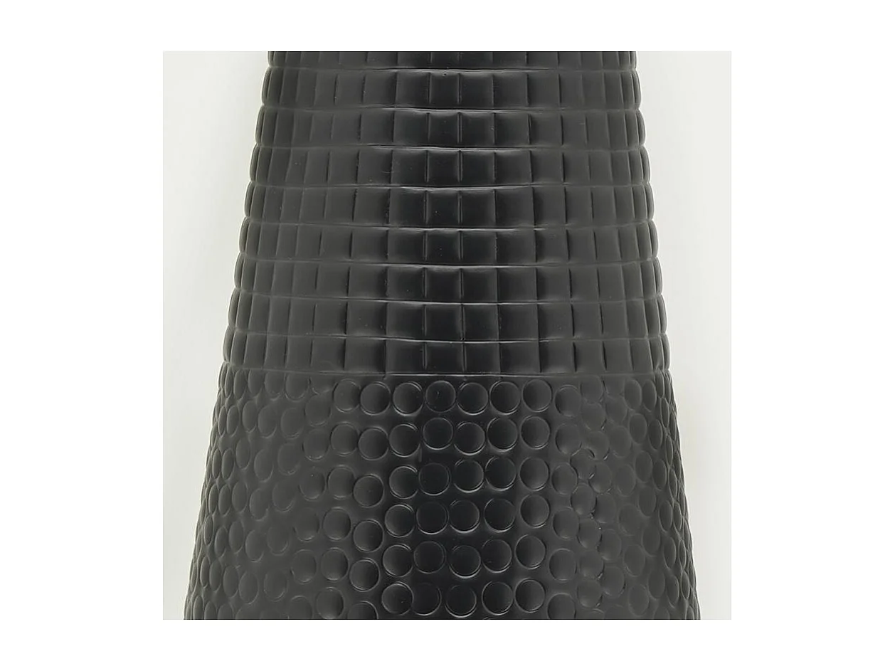 Suspensions en métal martelé noir