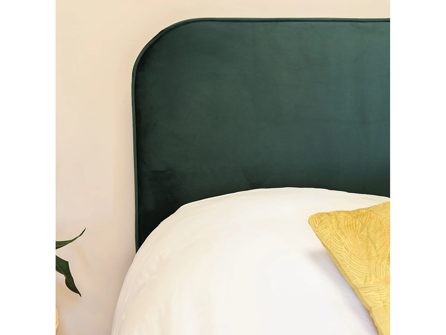 Tête de lit MARSELLA 145 cm en velours vert  - Terre de Nuit