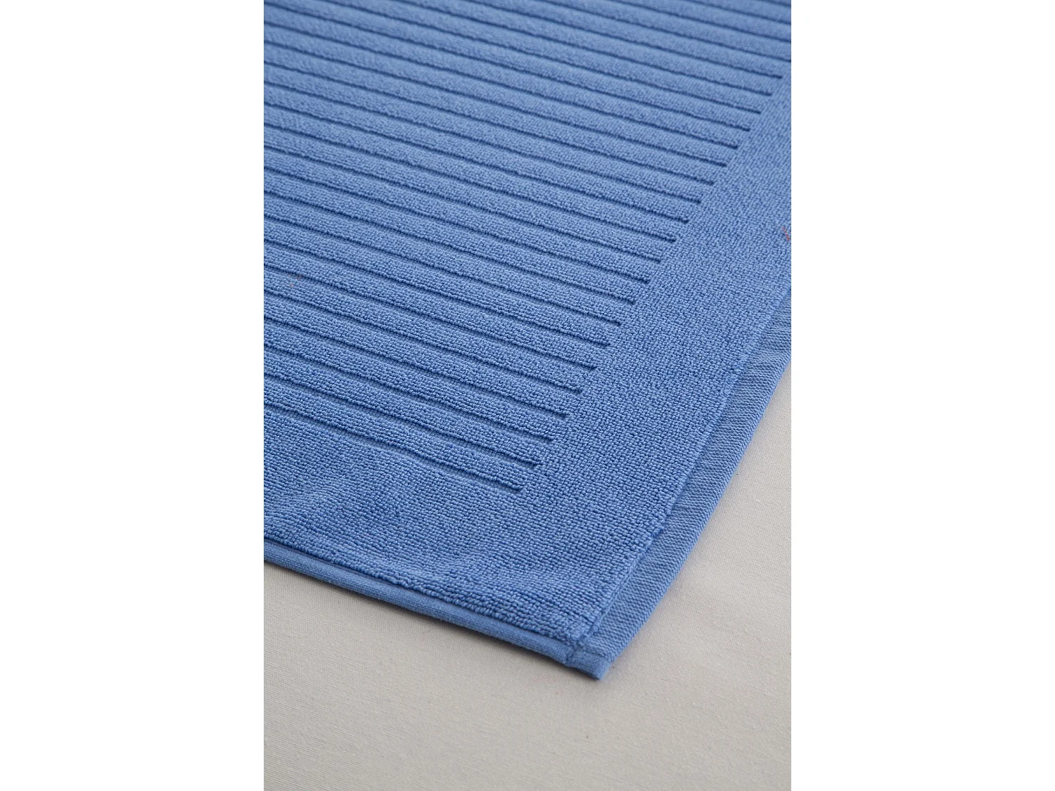 Alfombra de baño Celeste 100% algodón 700 gr