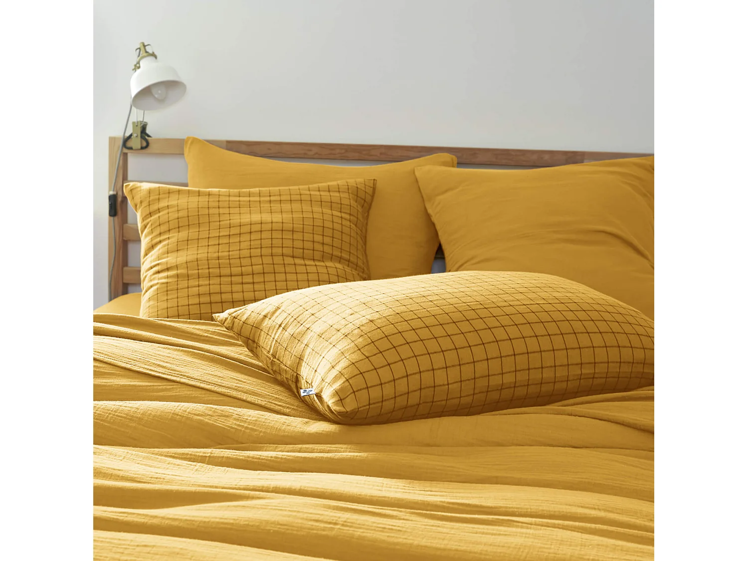 Taie d'oreiller à carreaux double gaze de coton jaune 60x60