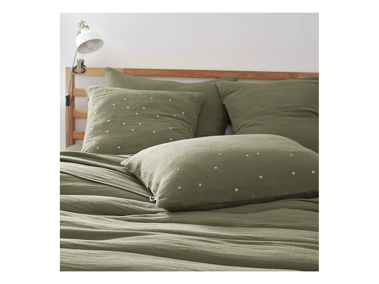 Taie d'oreiller à pois brodés double gaze de coton kaki 50x70 cm