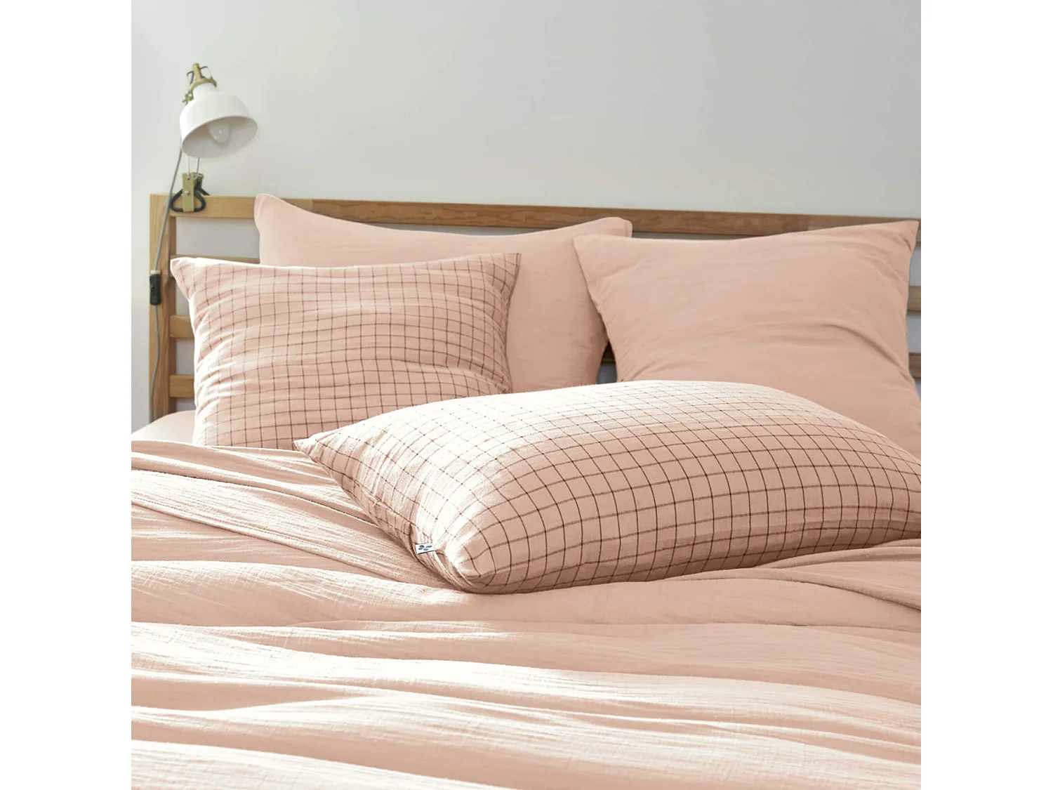 Taie d'oreiller à carreaux double gaze de coton rose 50x70