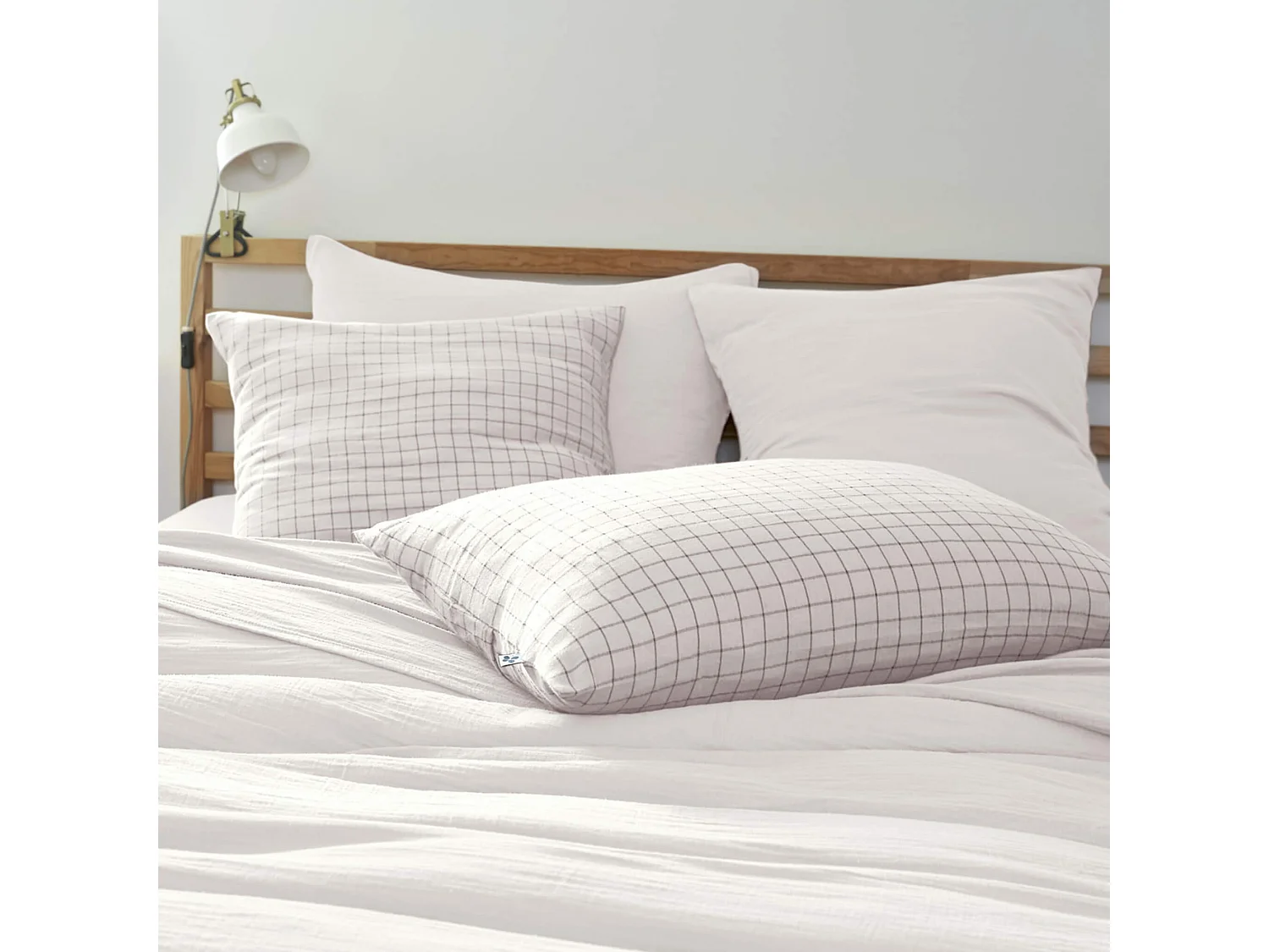 Taie d'oreiller à carreaux double gaze de coton blanc 60x60