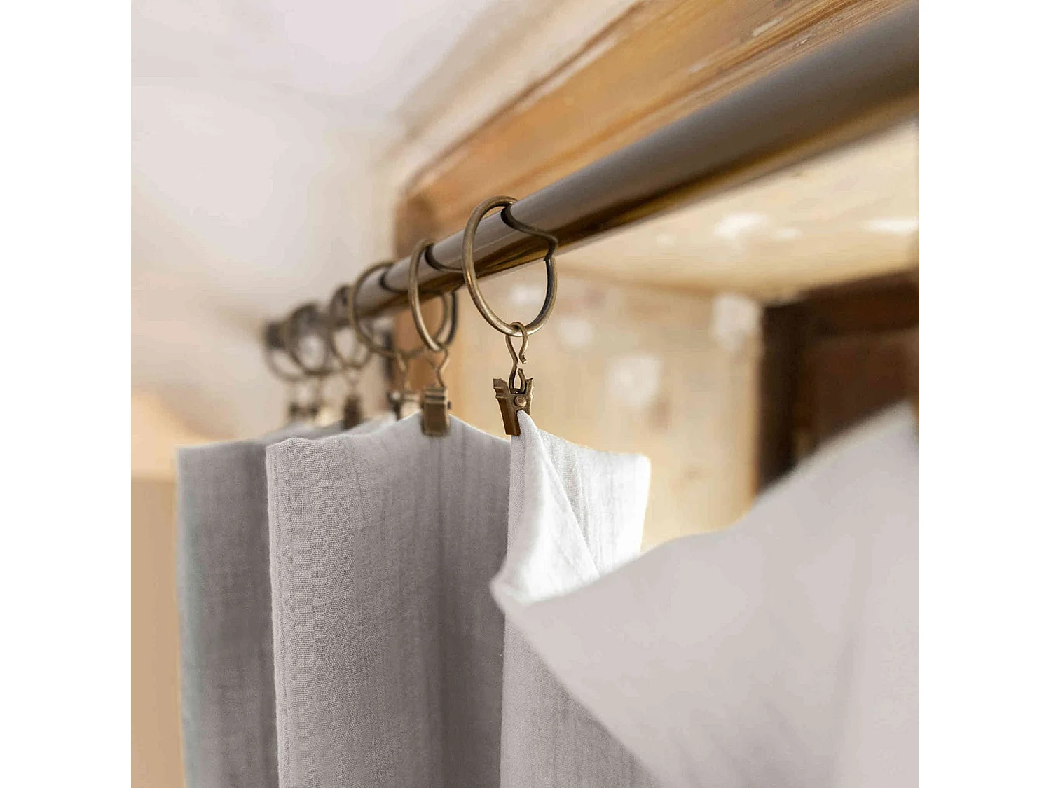 Lot de 2 rideaux gaze de coton ajustables 140x300 cm gris