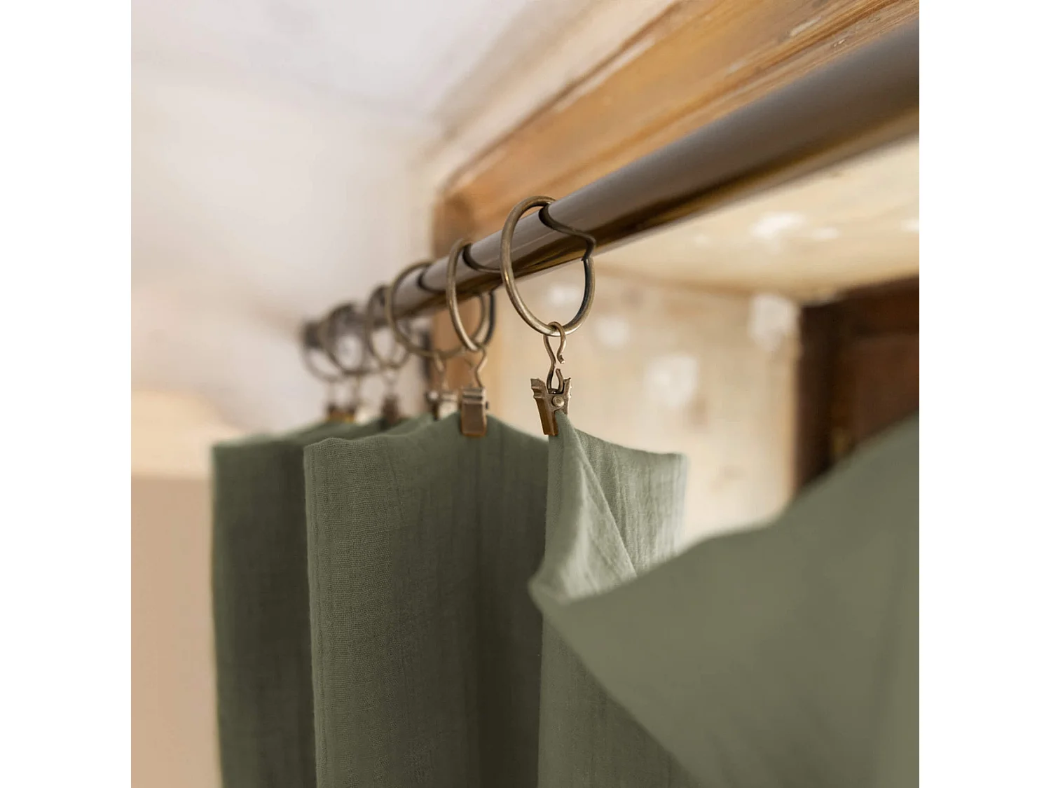 Lot de 2 rideaux gaze de coton ajustables 140x300 cm kaki