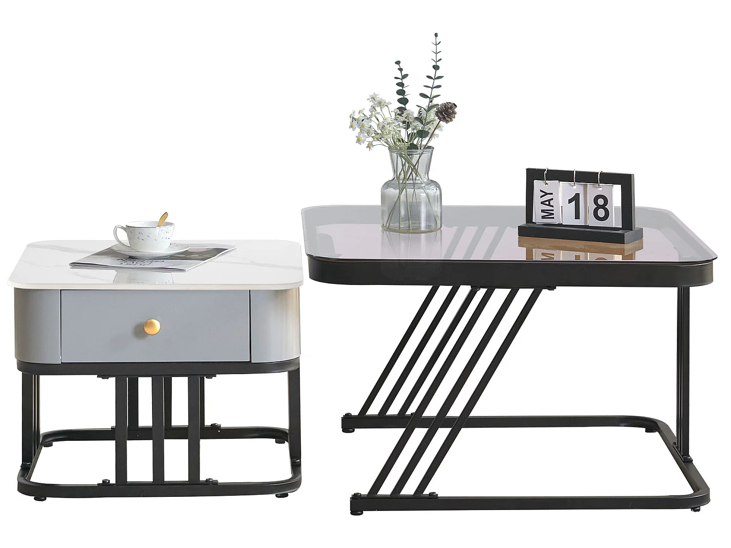 Lot de 2 tables gigognes avec un tiroir - recouverte de verre et de marbre - Gris