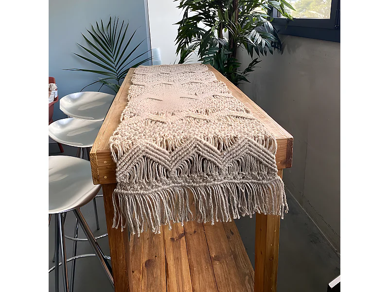 Jute macramé tafelloper