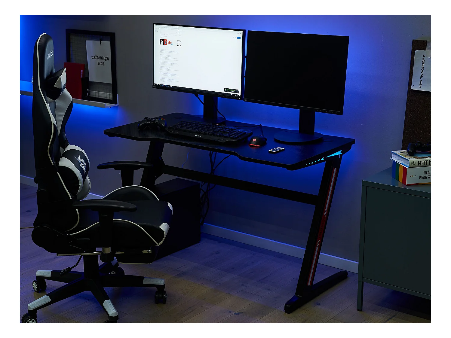 Futuristischer Gaming-Tisch schwarz mit RGB LED Beleuchtung 120 x 60 cm Darfur
