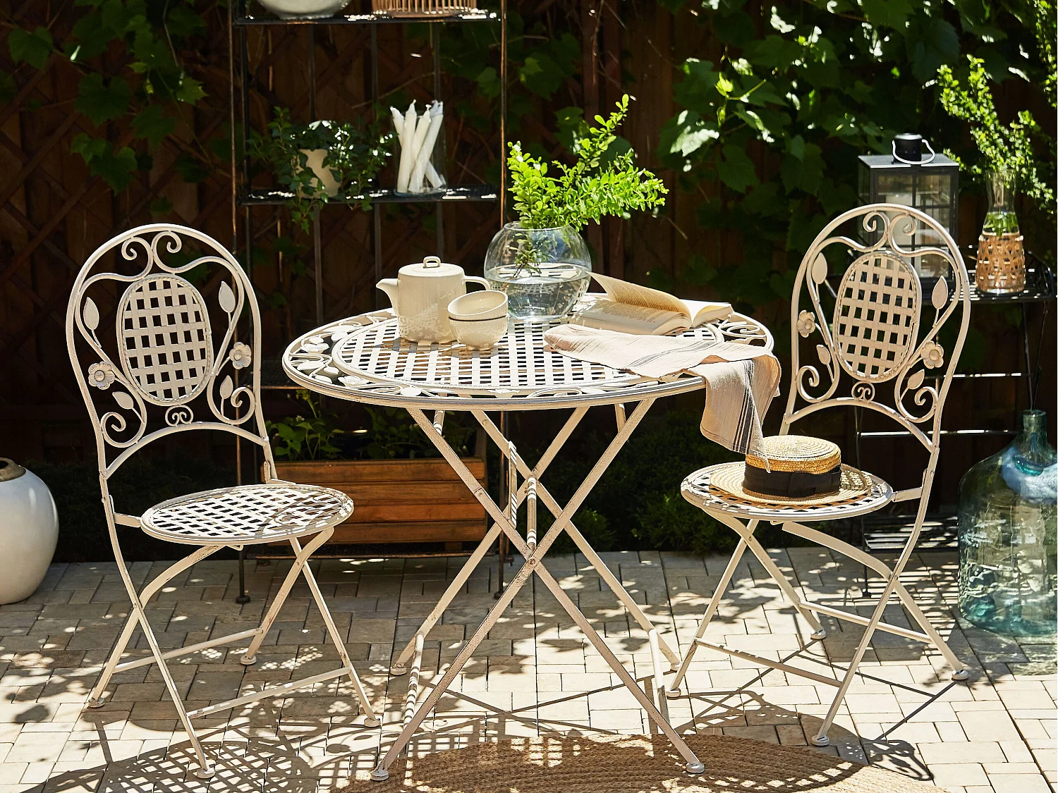 Conjunto de 4 sillas de jardín BIVIO plegable Metal Blanco crema