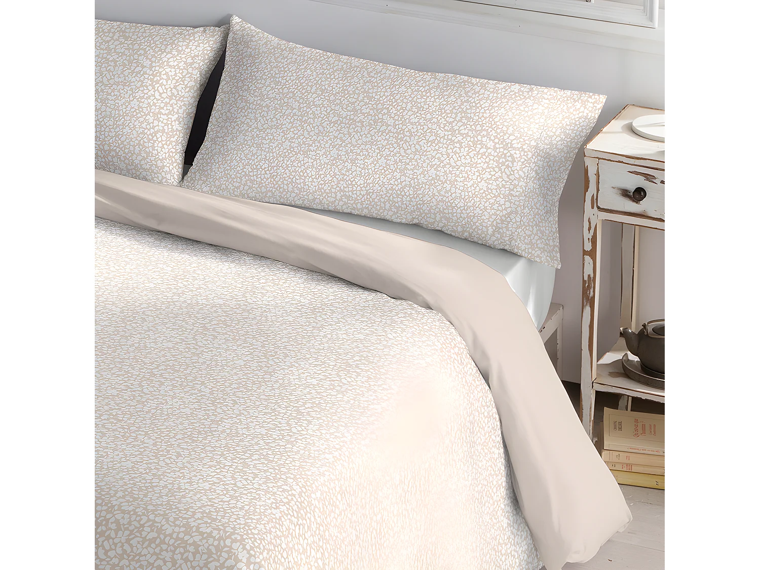 Housse de couette réversible 50% polyester - 50% coton. Avec imprimé fleuri. Lin 280x240cm