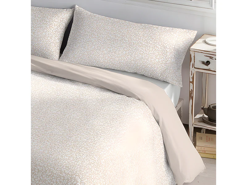 Housse de couette réversible 50% polyester - 50% coton. Avec imprimé fleuri. Lin 260x240cm