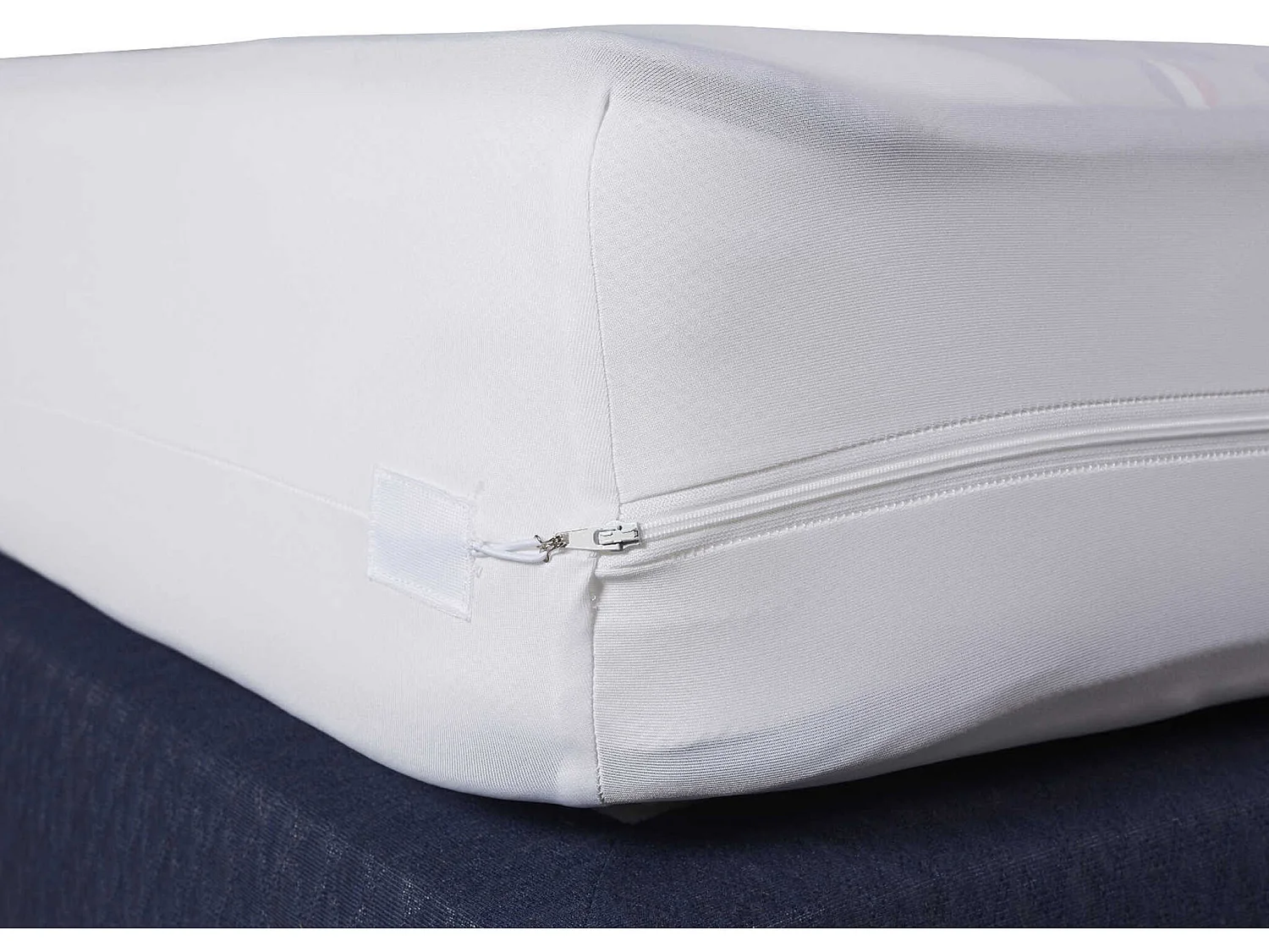 Housse rénove matelas anti-punaise de lit 200x200