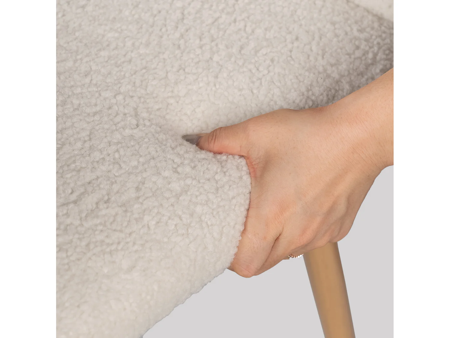 MEUBLES COSY Lot de 2 Chaises de Salle à Manger Scandinave Fauteuil Assise rembourrée en tissu bouclette Pieds en métal pour Cuisine Salon Chambre Bureau, Beige