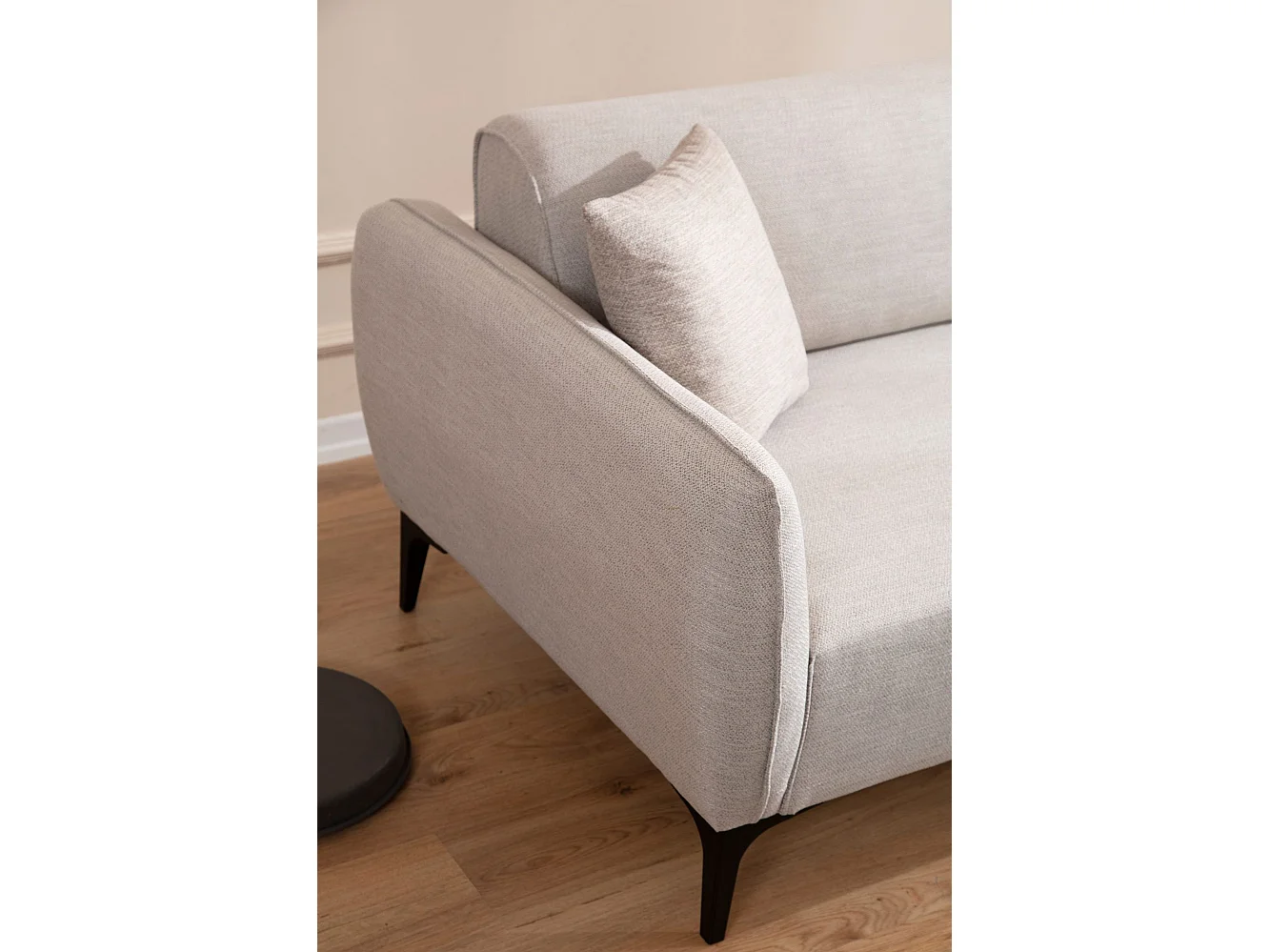 Canapé d'angle à droite convertible avec 2 coussins Torga Tissu Blanc crème